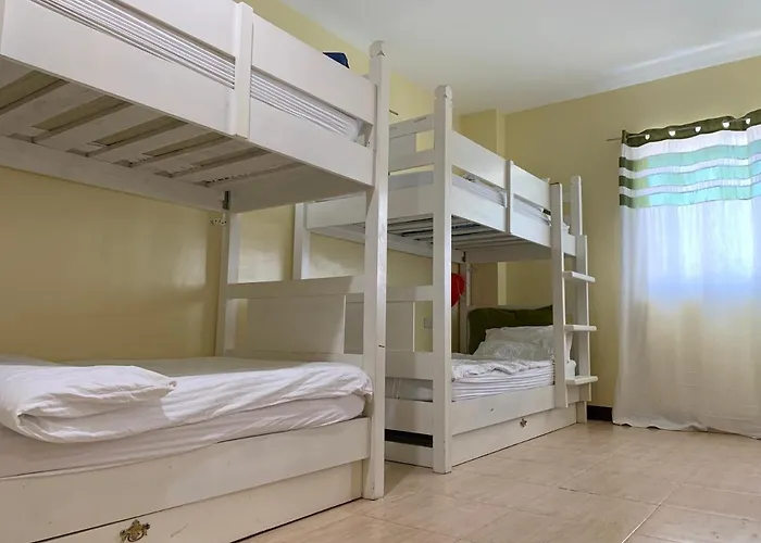 Hostel Mactan Seahorse *