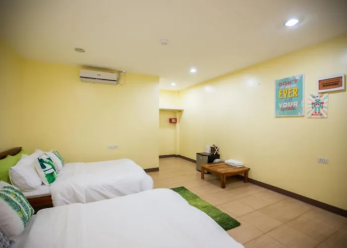 Mactan Seahorse Hostel