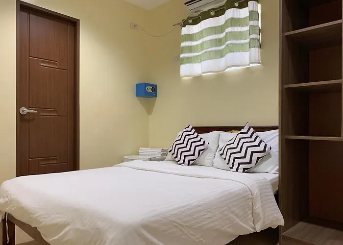 Mactan Seahorse Hostel *