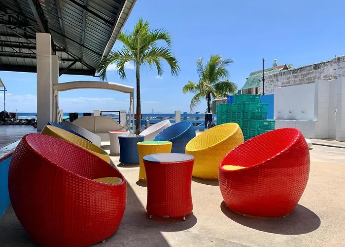Mactan Seahorse Hostel